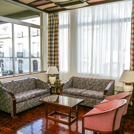 Otel Canadiano Urban Nature Ponta Delgada