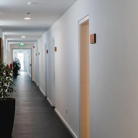 Canadiano Urban Nature فندق Ponta Delgada