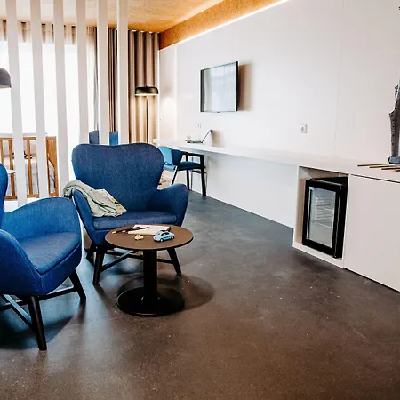 Canadiano Urban Nature فندق Ponta Delgada