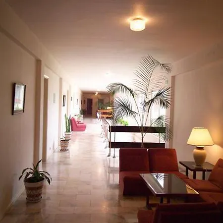 Hotel Canadiano Urban Nature